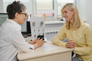 Audiologist vs Hearing Aid Specialist in Florida